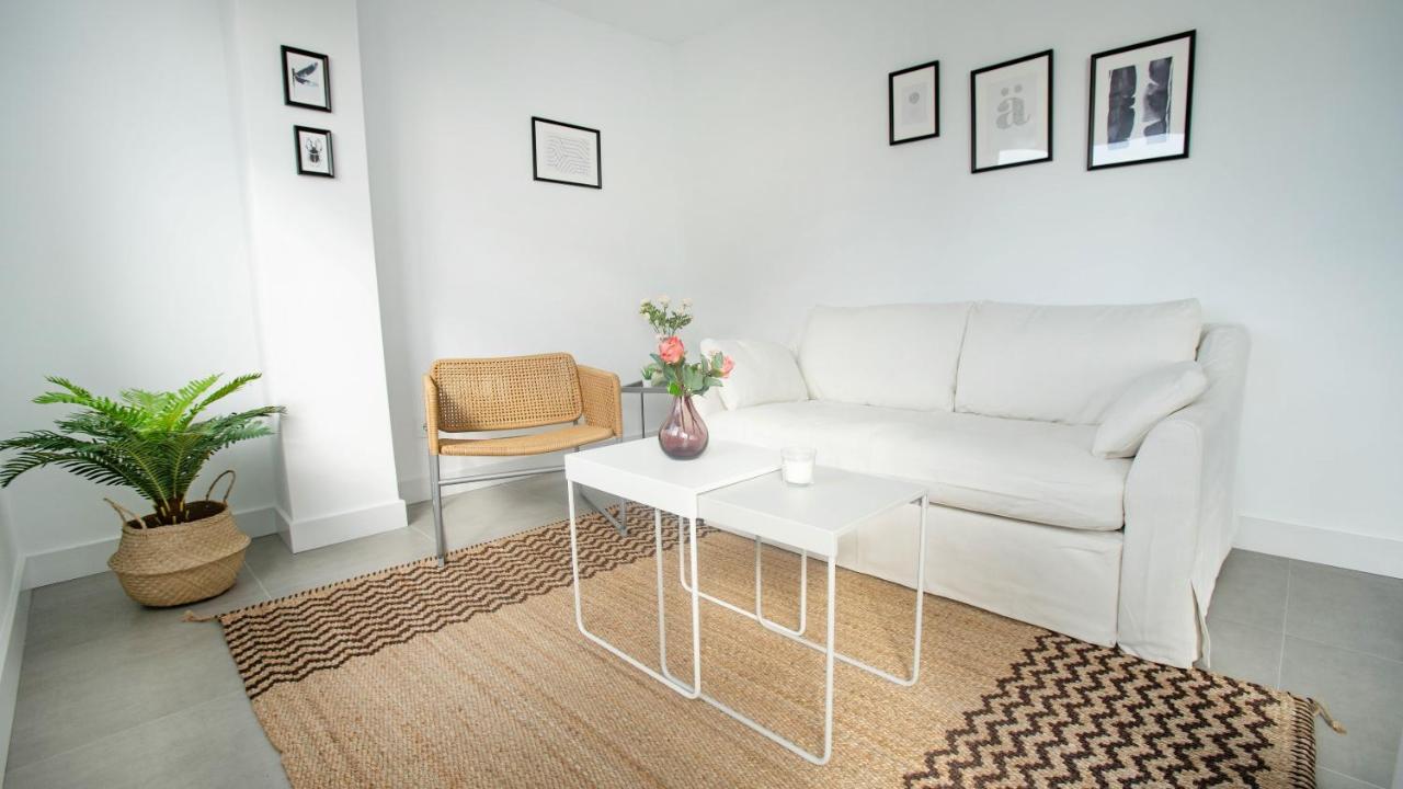 Enjoy On The Beachfront Apartment